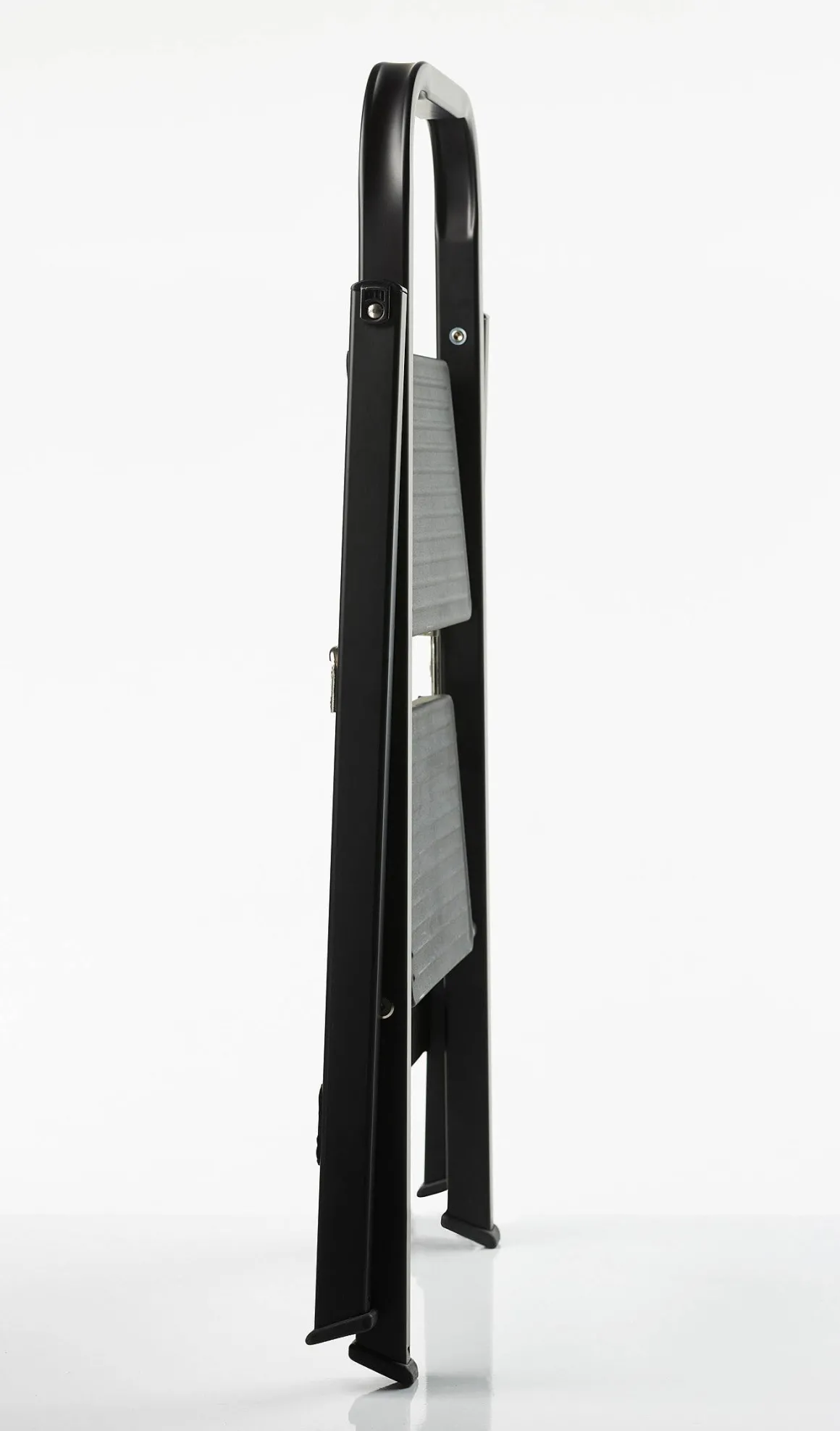 Altrex Huishoudtrap Giant Total Black 2-Treeds