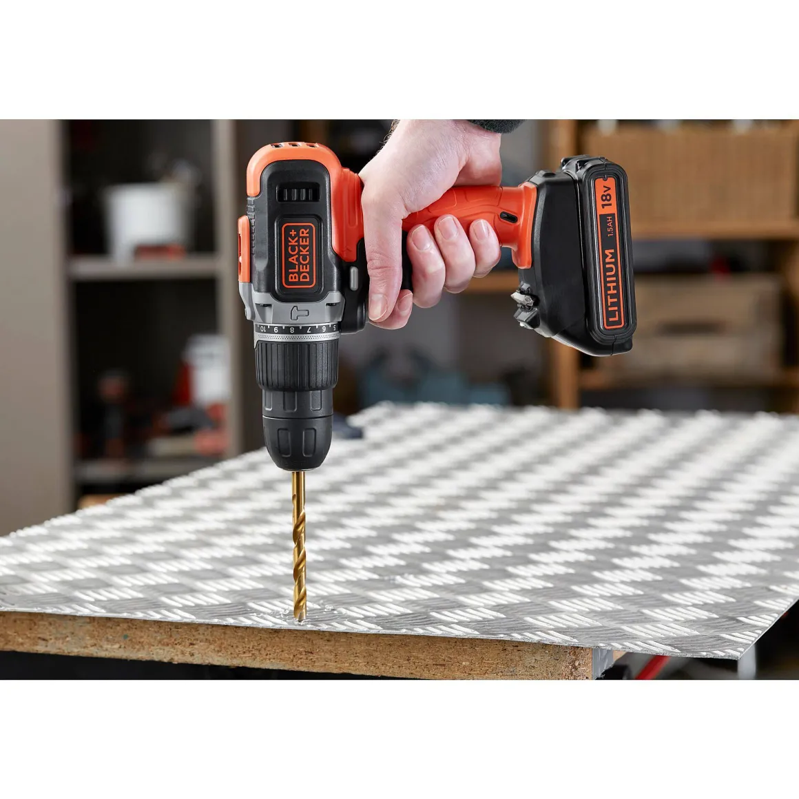 Black + Decker Schroef,-Klopboormachine 18V ( 2 Accu'S)