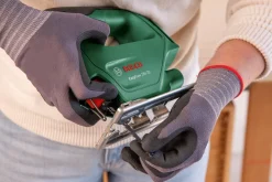 Bosch Accuboormachine Met Klopfunctie + Decoupeerzaag Toolkit 18V (2 Accu'S)