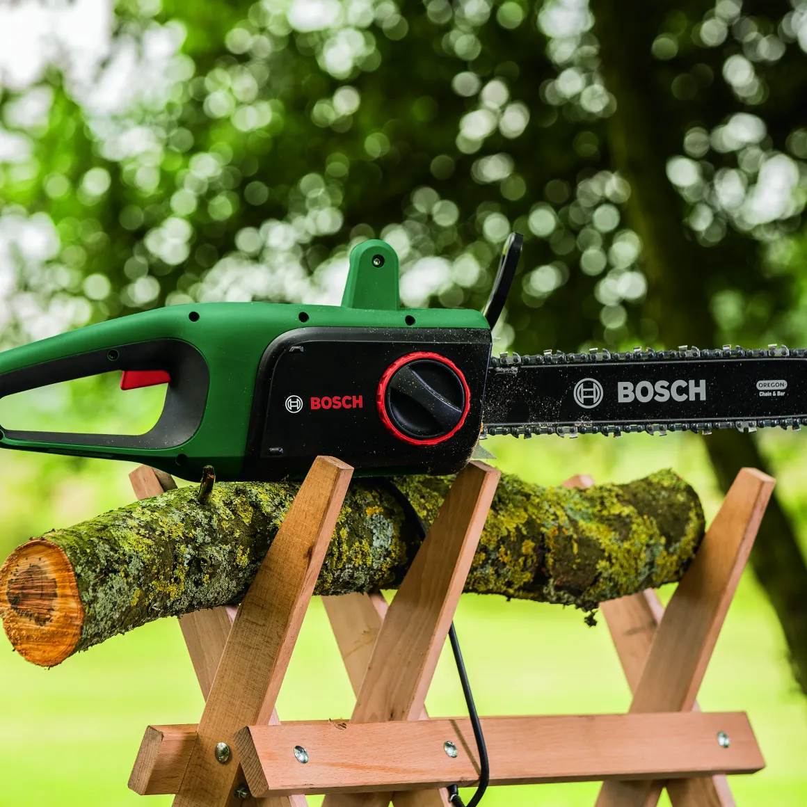 Bosch Kettingzaag Universalchain 40 1800W
