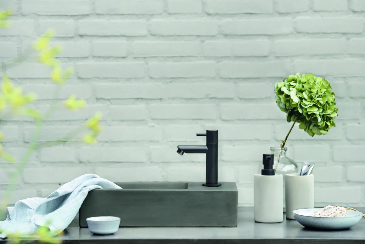 Differnz Fonteinkraan Mix&Match Recht Zwart Mat