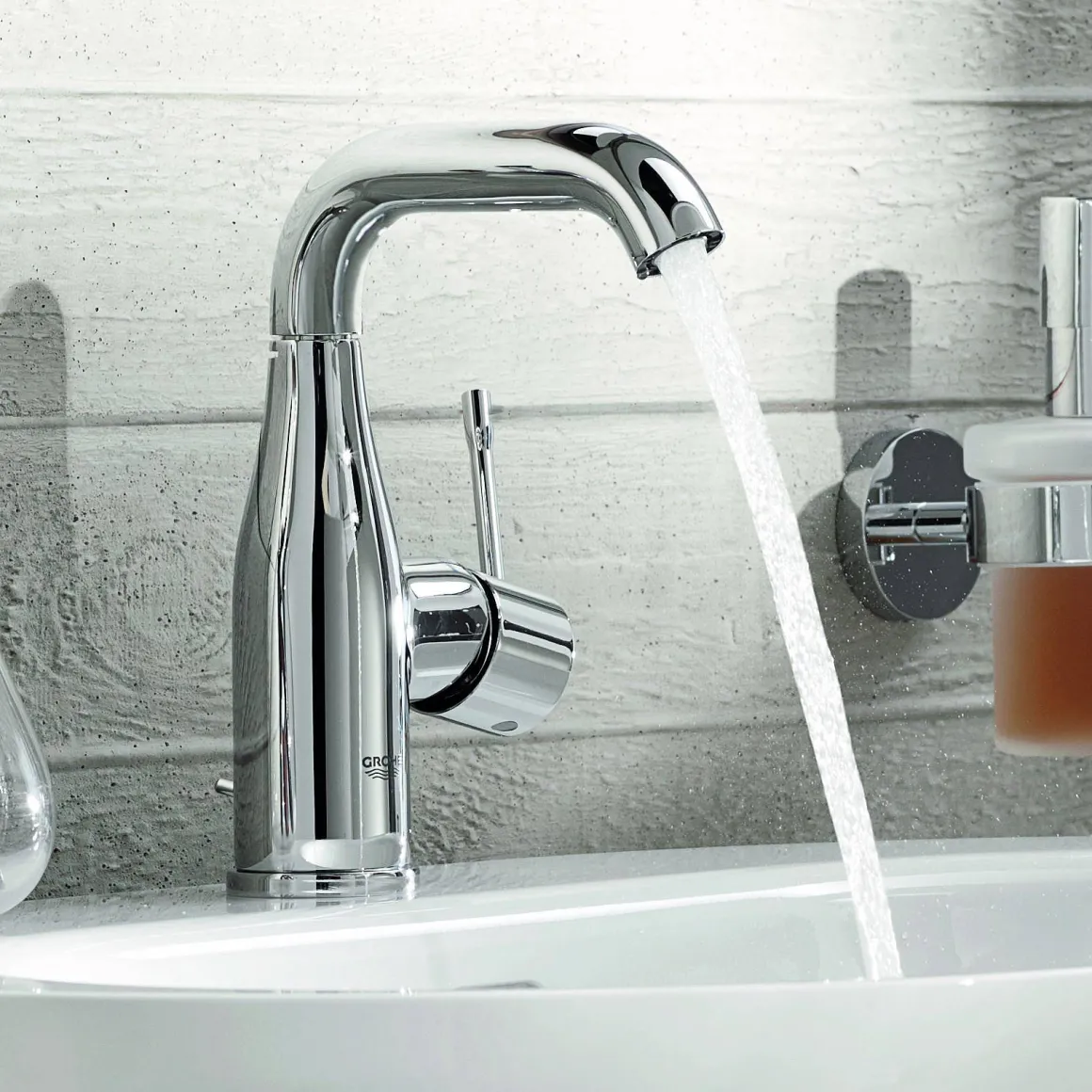 Grohe Wastafelkraan Essence M-Size Chroom Glanzend