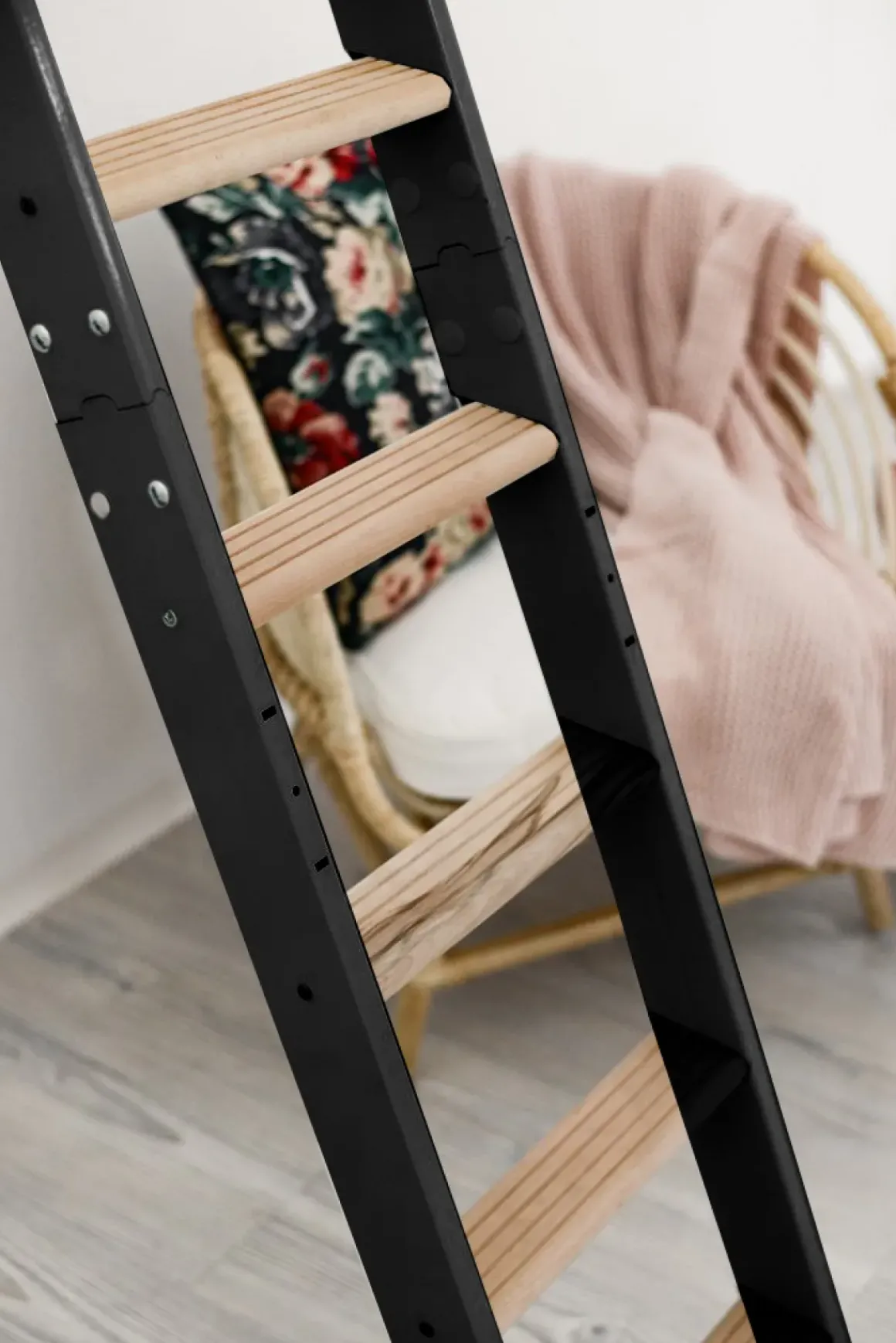 Handystairs Uitschuifbare Steektrap Max6 - H=152 Cm - Beukenhout - Zwart