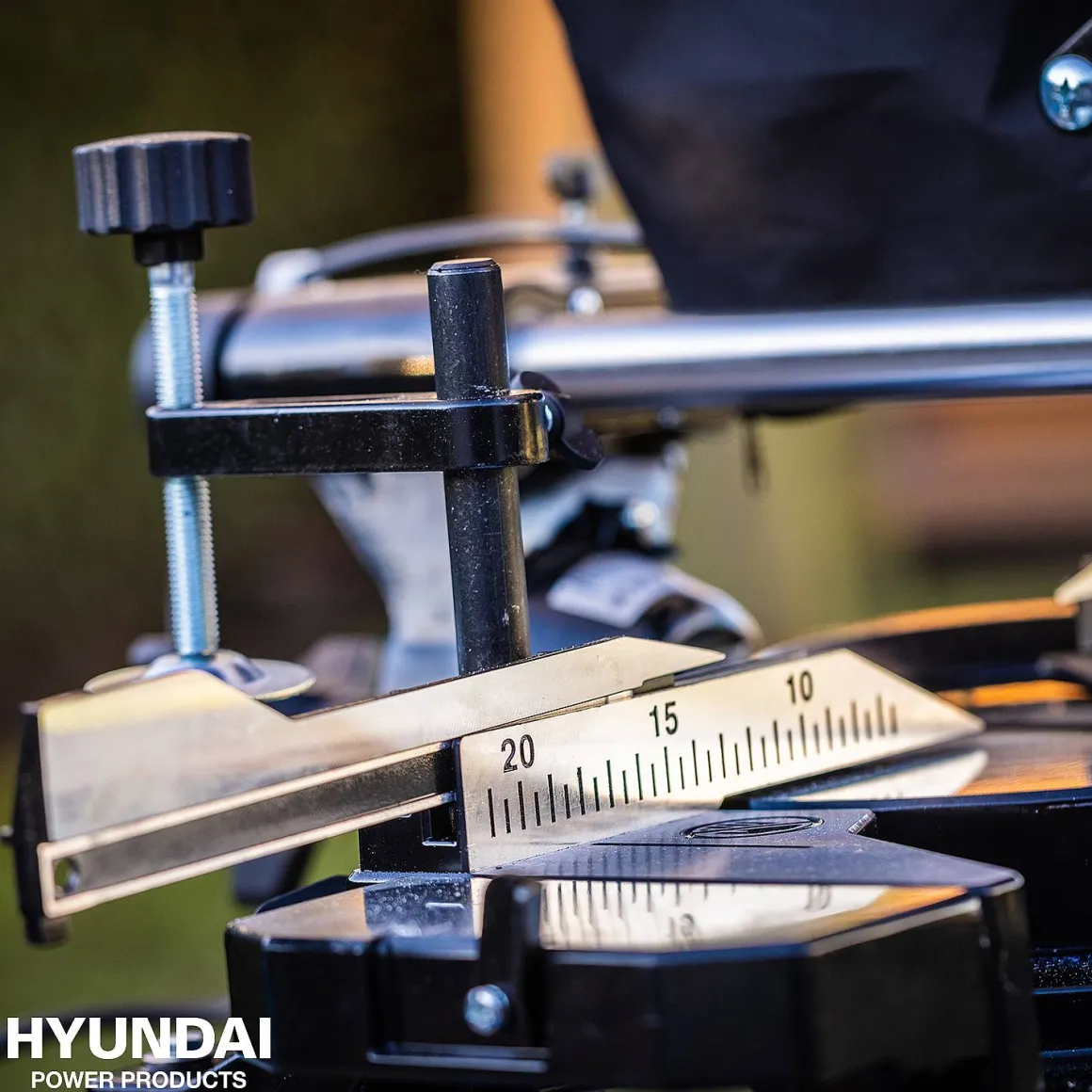 Hyundai Radiaal Afkortzaag 1700W
