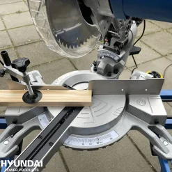 Hyundai Verstek- En Afkortzaag + Accessoires Radiaal 1500W