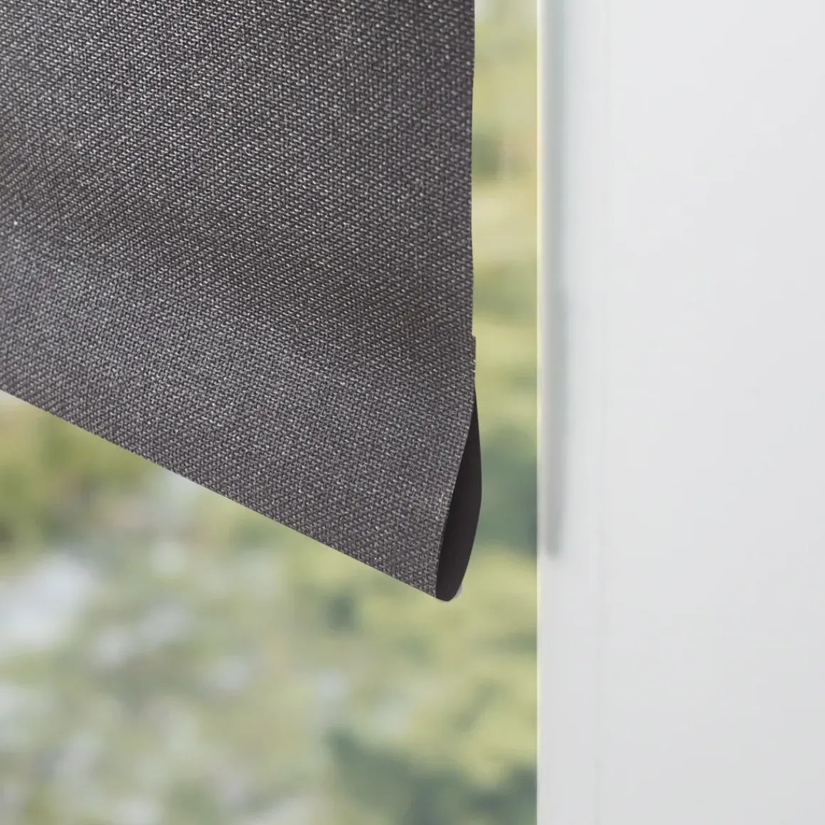 Madeco 1499 Verduisterend Rolgordijn Effen Zwart 120X250Cm