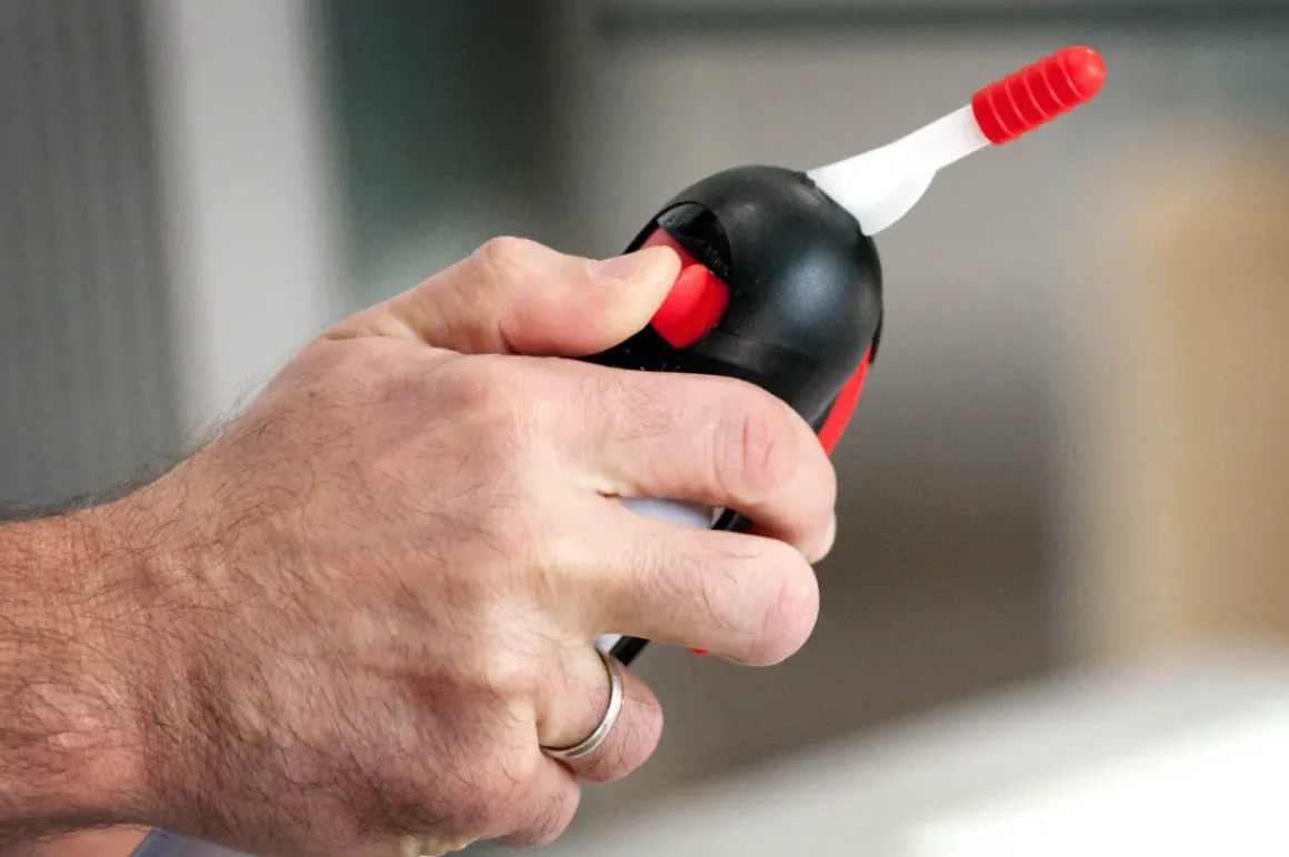 Pattex Montagelijm Geen Spijkers En Schroeven 254G