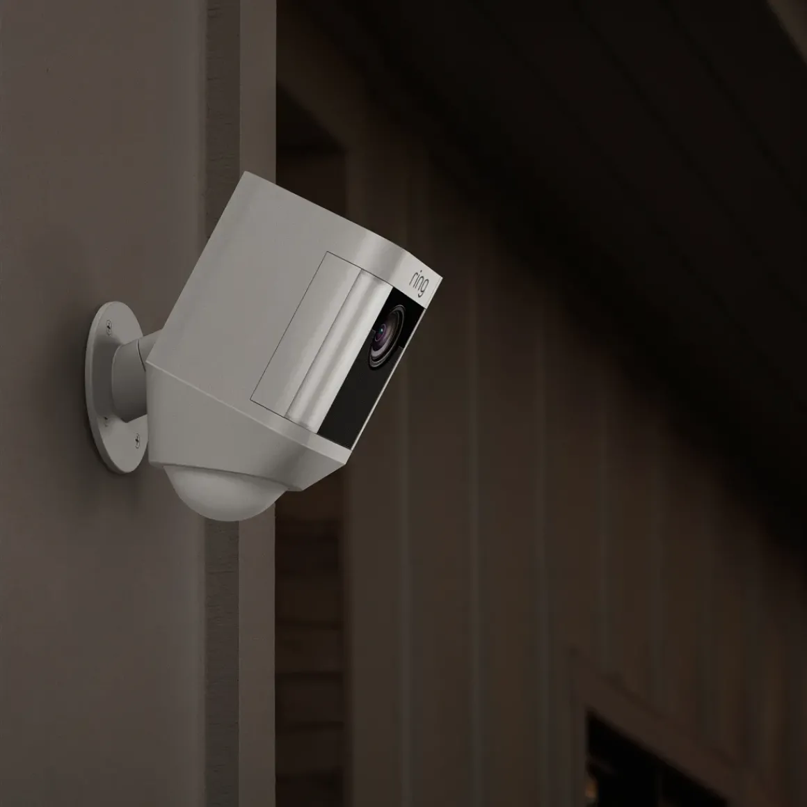 Ring Camera Spotlight Cam Battery Wit 110Db Sirene
